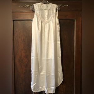 Christian Dior Women’s Nightgown Small Cream